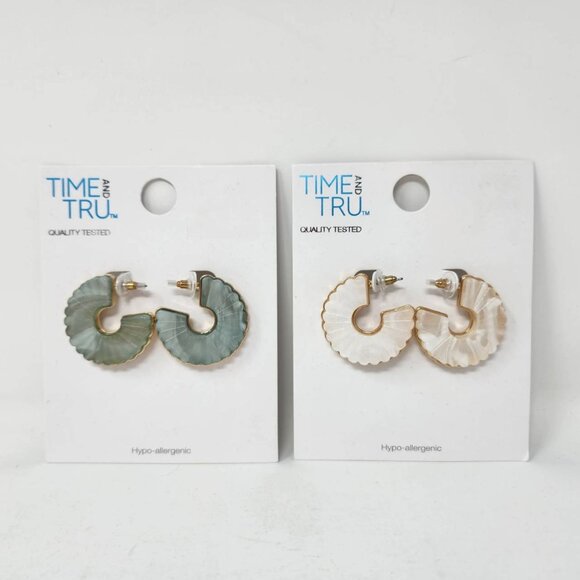 Lot of 2 Pairs Scalloped Earrings Time And Tru Hypo-Allergenic Earrings - Picture 1 of 8